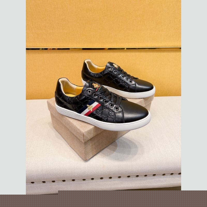 l**is V*t*n sneakers